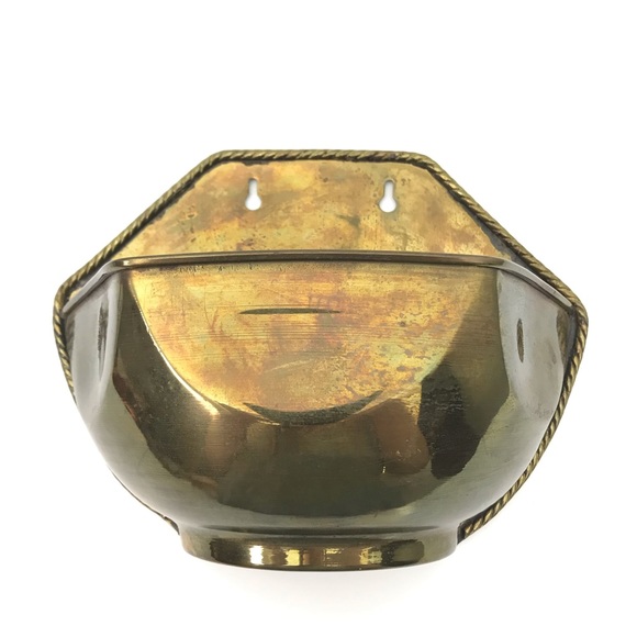Vintage | Brass Wall Pocket